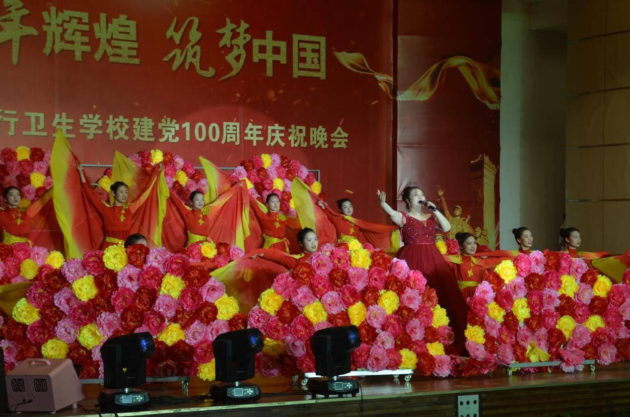 欧阳娜娜不愿降低片酬导致合作受阻,陷入无戏可拍的境地